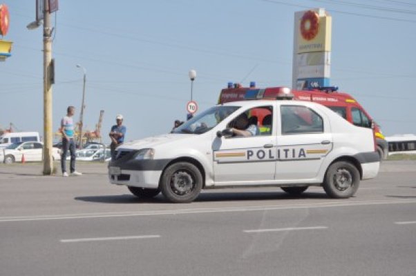 A traversat prin loc nepermis şi a fost lovit de un autoturism